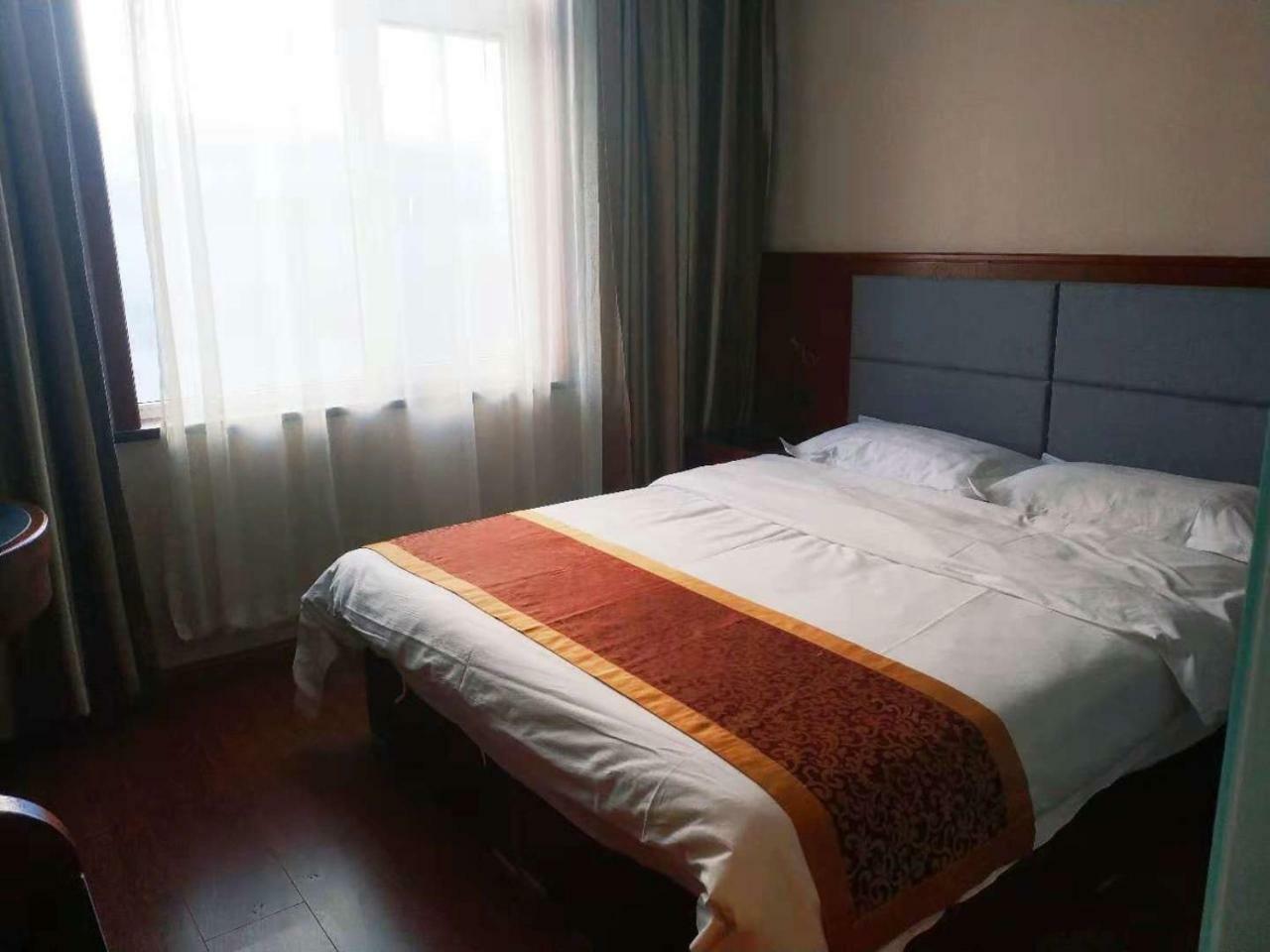 Beijing Gongmei Blue Peacock Business Hotel Dış mekan fotoğraf