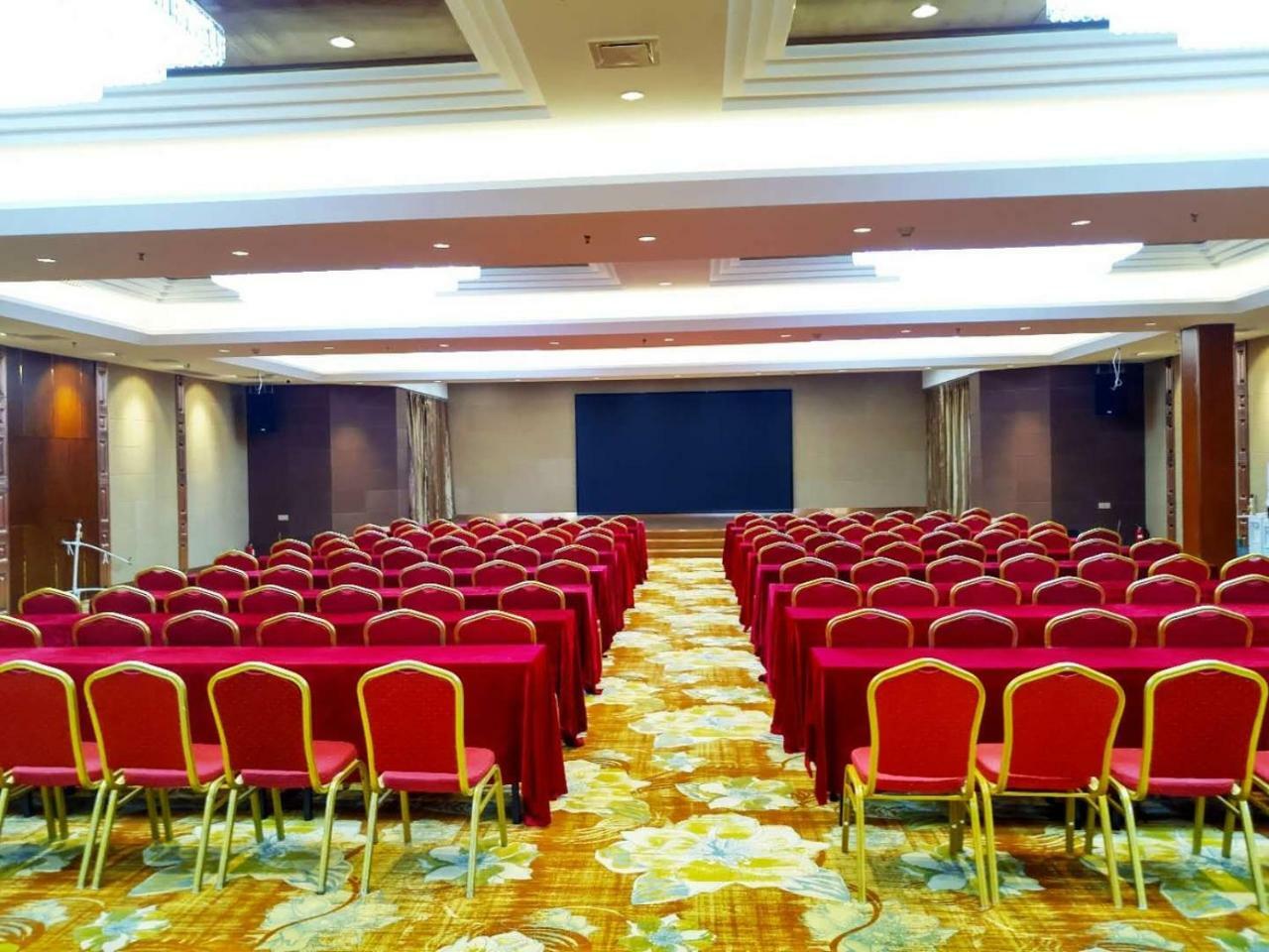 Beijing Gongmei Blue Peacock Business Hotel Dış mekan fotoğraf